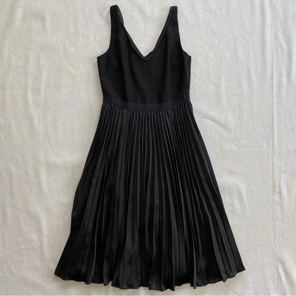 Banana Republic Pleated Fit Flare Sleeveless Dress - Picture 4 of 14